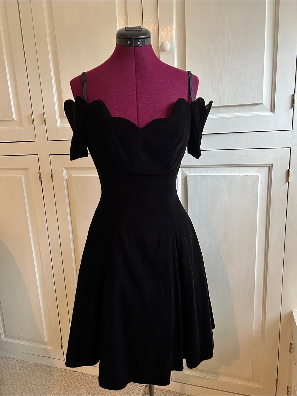 Vintage ZumZum black velvet cocktail dress